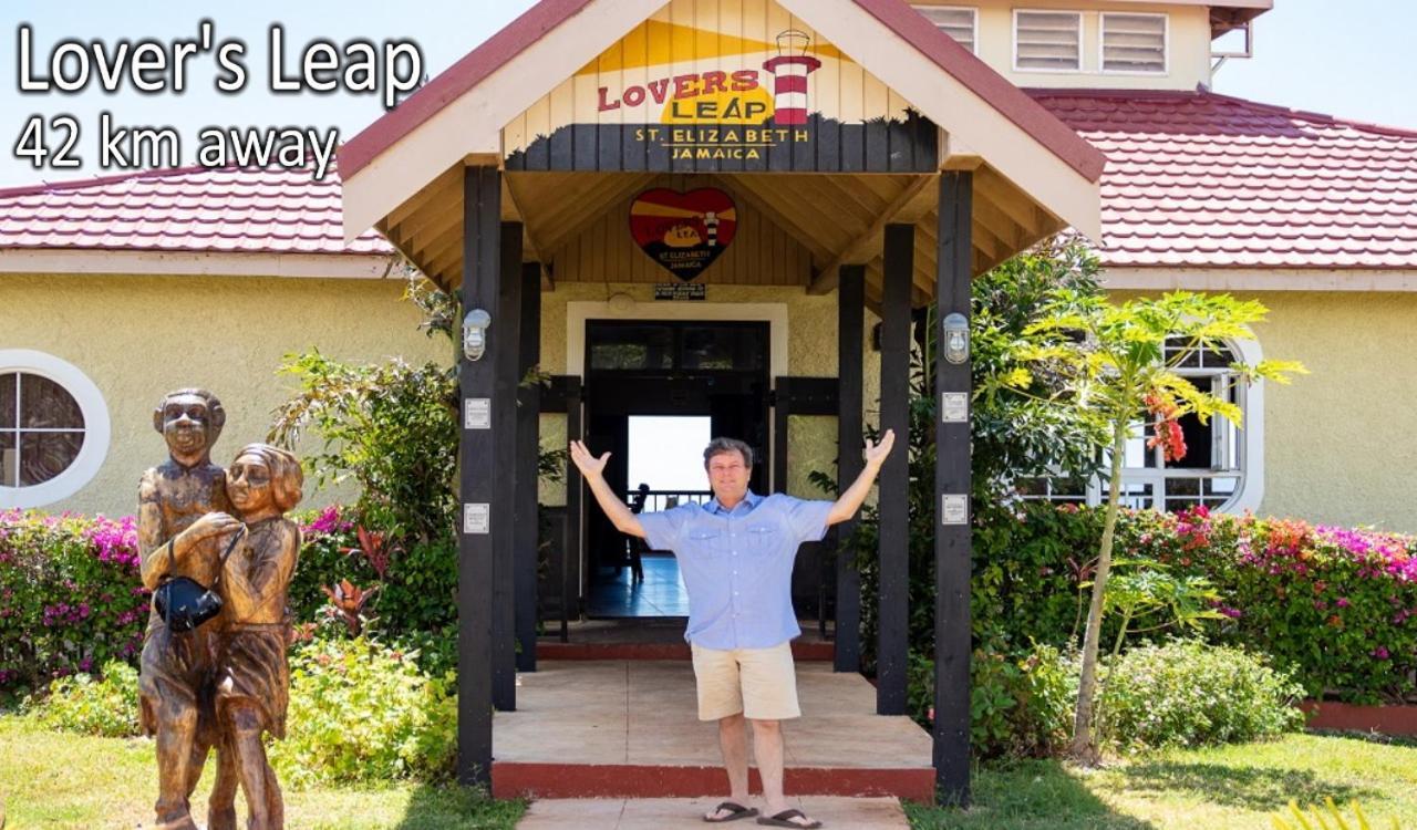 בלאק ריבר Loodik Vacation Home Brompton Manor מראה חיצוני תמונה